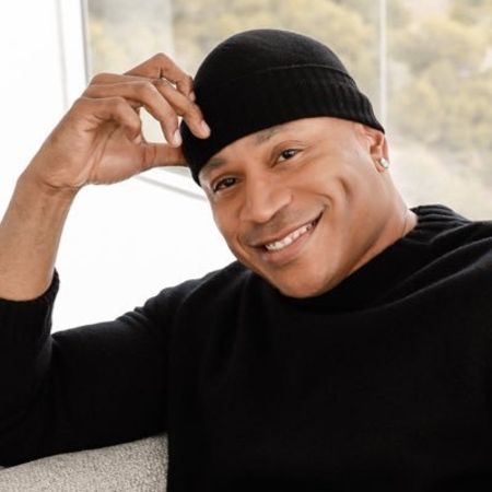 LL Cool J smiles at a selfie.